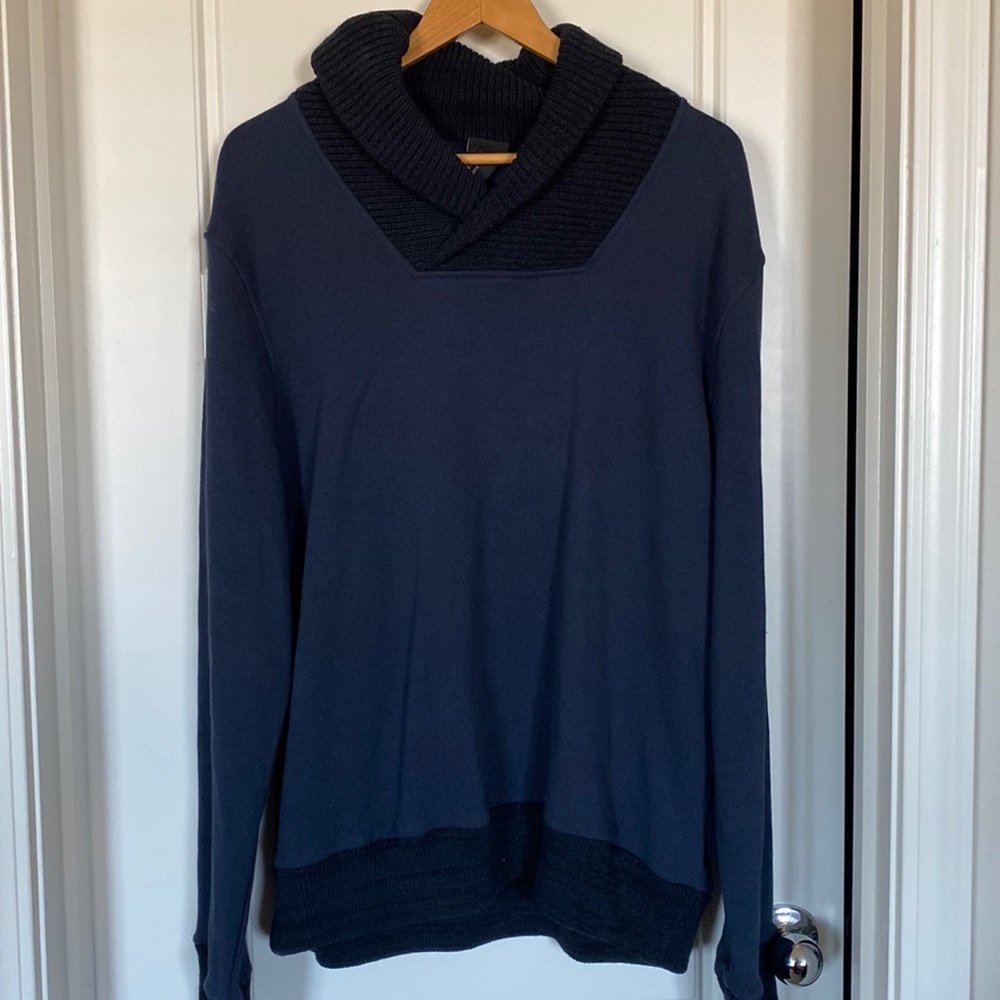 Men’s pullover sweater